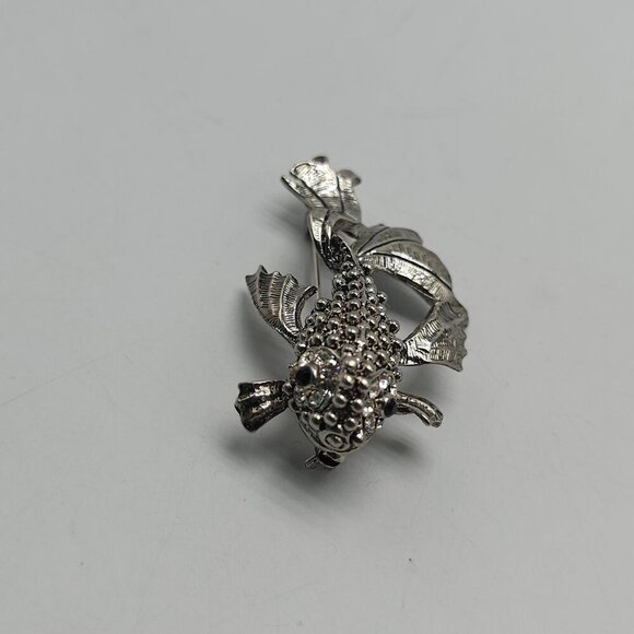 Vintage Silver Tone Koi Fish Brooch Pin With Rhinestones - Picture 2 of 4
